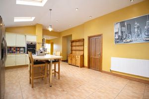 Kitchen/Diner- click for photo gallery